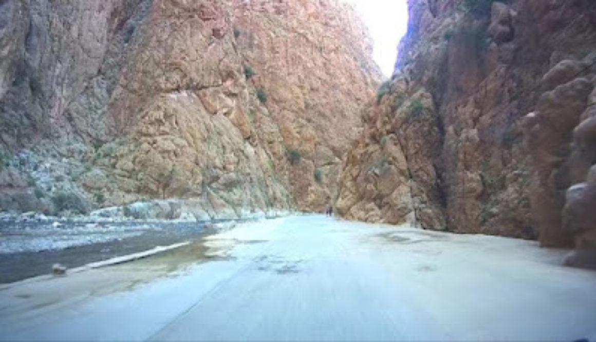 Todra-gorge-1024x556-1024x585